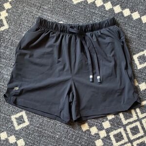 Fabletics 5” the one short